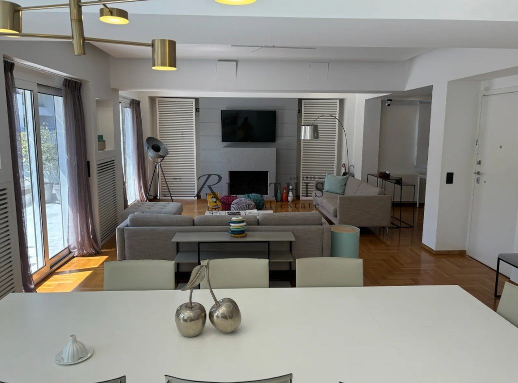 Apartment in Sunoikia Kolonakiou, 1st District of Athens, Athens 3 - 17009819
