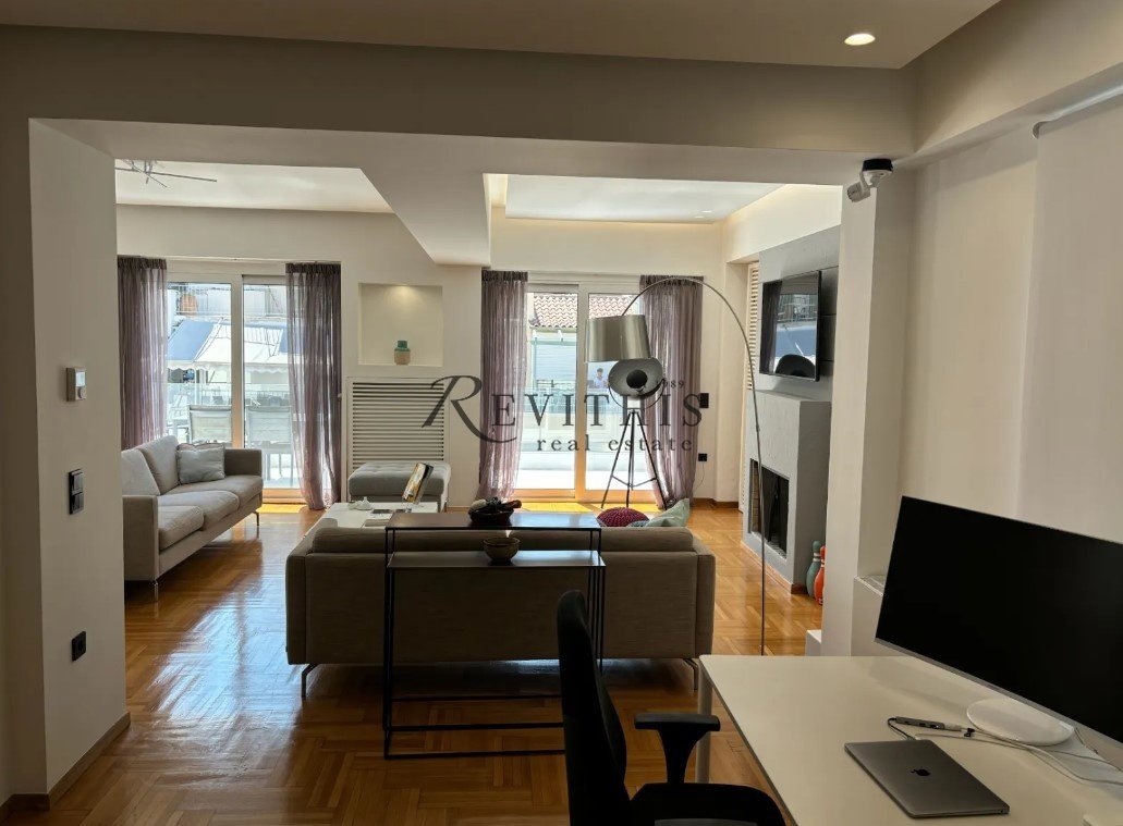 Apartment in Sunoikia Kolonakiou, 1st District of Athens, Athens 2 - 17009819