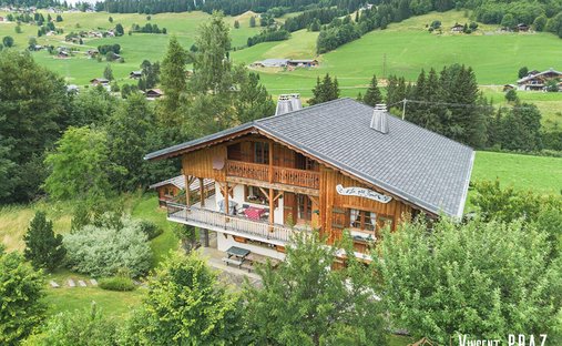 Chalet in Notre-Dame-de-Bellecombe, Auvergne-Rhône-Alpes, France 1