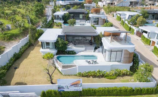 Villa in Si Sunthon, Phuket, Thailand 1