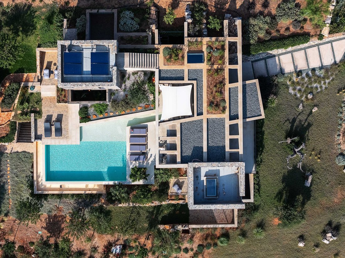 Villa in Community of Elounta, Agios Nikolaos Municipal Unit, Greece 2 - 17017383