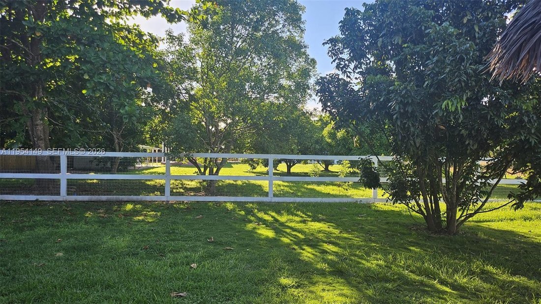 House in Miami, Florida, United States 3 - 17016943