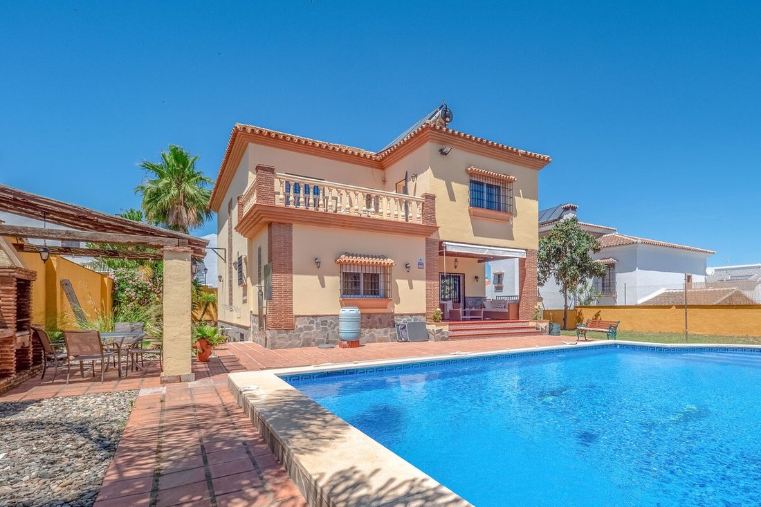 Villa in Alhaurin el Grande, Andalusia, Spain 1 - 17017319