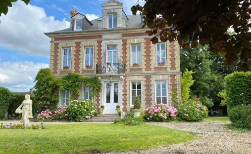 For Sale – Press House In A Peaceful Environment Near Pont L'evêque 14130