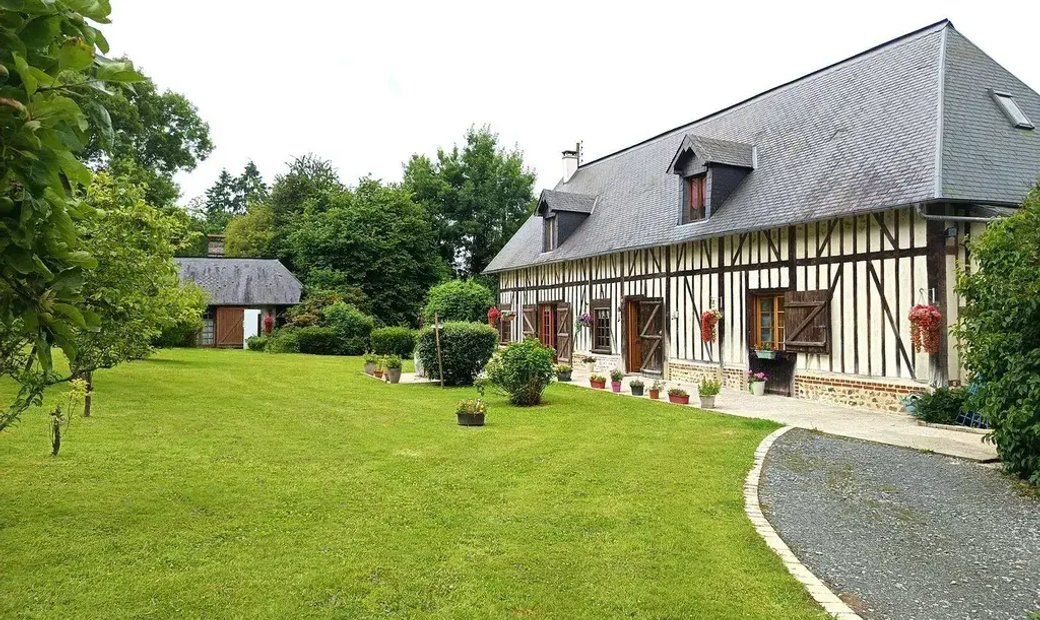 For Sale – Press House In A Peaceful Environment Near Pont L'evêque 14130