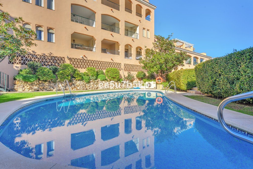 Apartment in Puerto Banus, Marbella, Spain 2 - 17017581