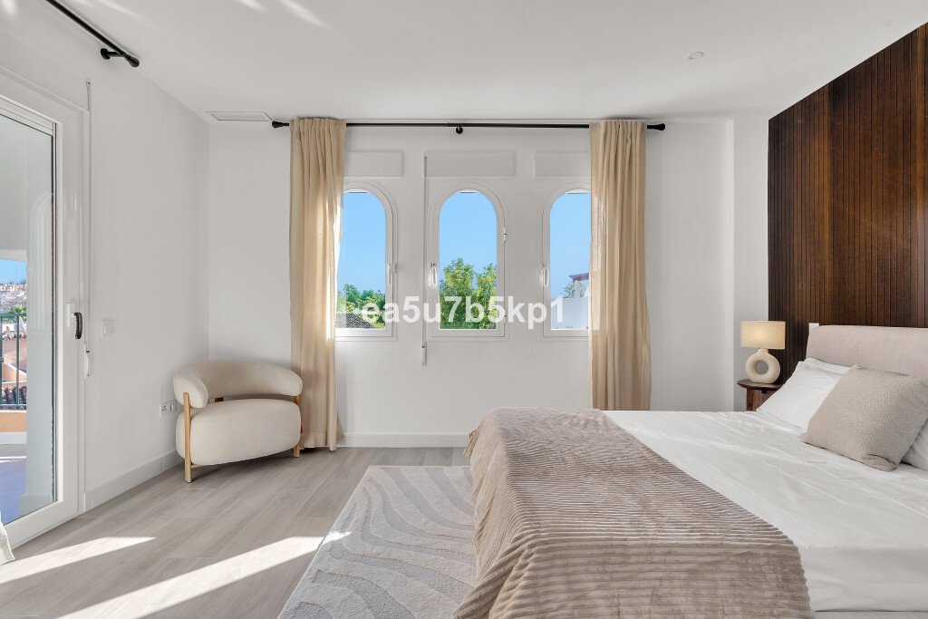 Apartment in Puerto Banus, Marbella, Spain 4 - 17017581