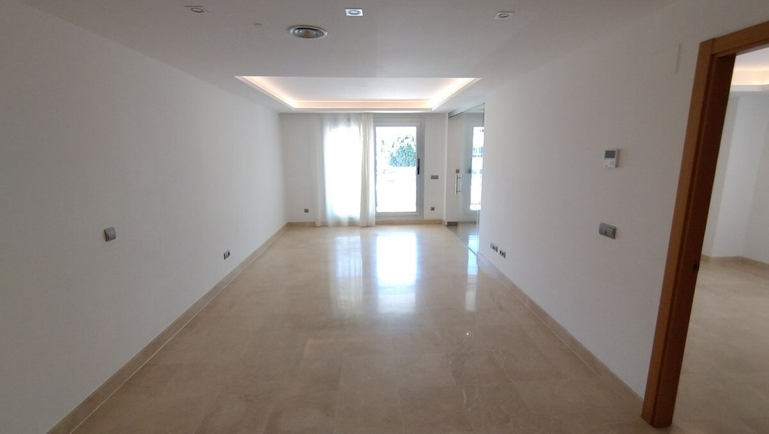 Apartment in San Pedro de Alcantara, Andalusia, Spain 5 - 17017219