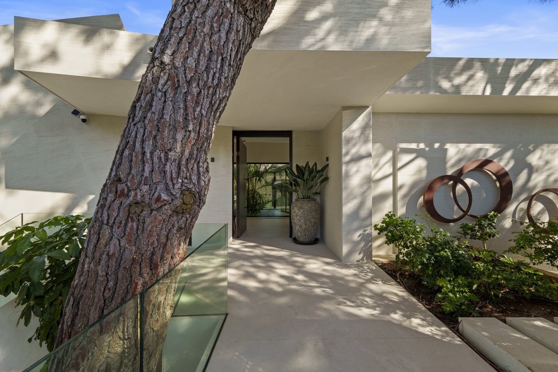 Villa in Elviria-Cabopino, Marbella, Spain 5 - 17017142