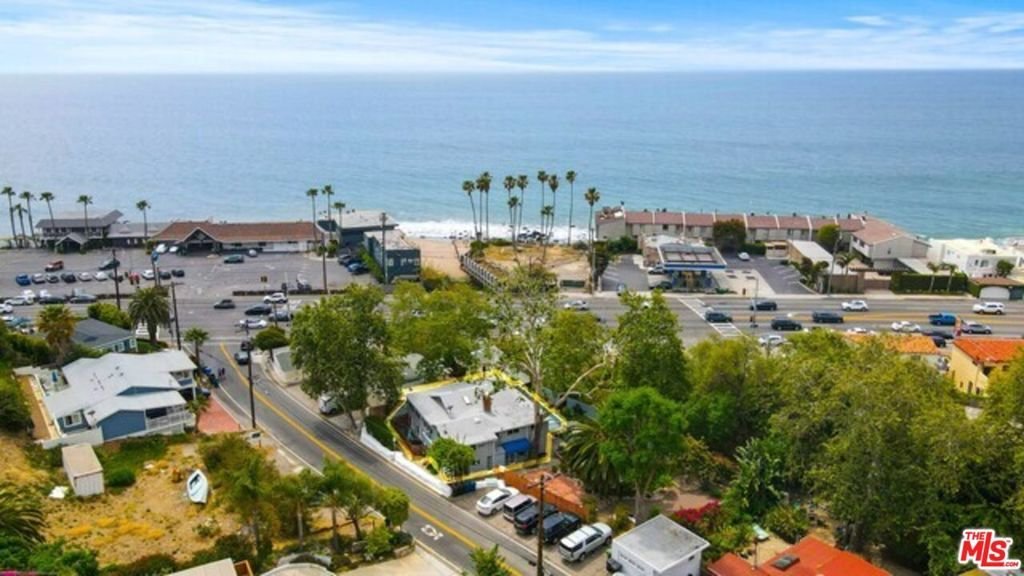 House in Malibu, California, United States 3 - 17017016