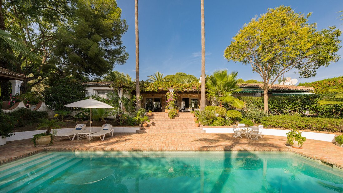 Villa in Benahavis, Andalusia, Spain 1 - 17017189