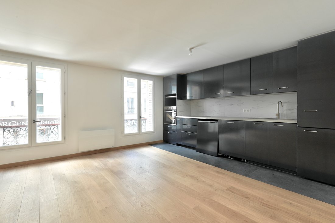 Apartment in Wilson-Rivay, Levallois-Perret, France 2 - 17017051