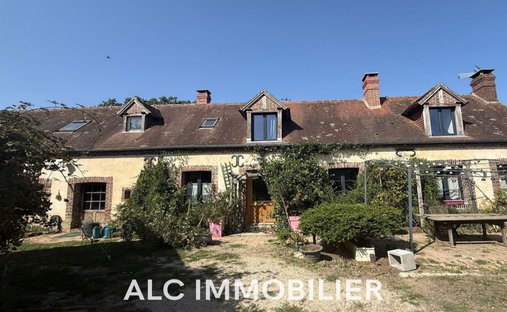 Villa in Saint-Aquilin-de-Corbion, Normandy, France 1