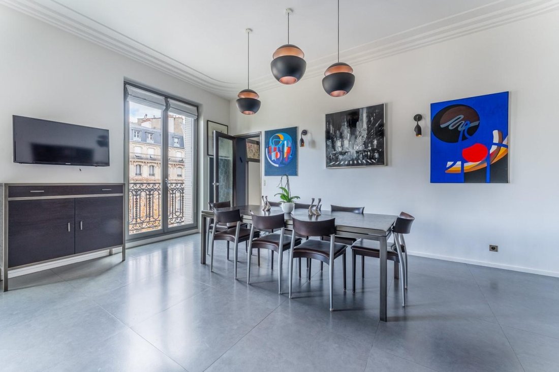 Apartment in Ternes-Maillot, Paris 17e Arrondissement, Paris 4 - 17017028