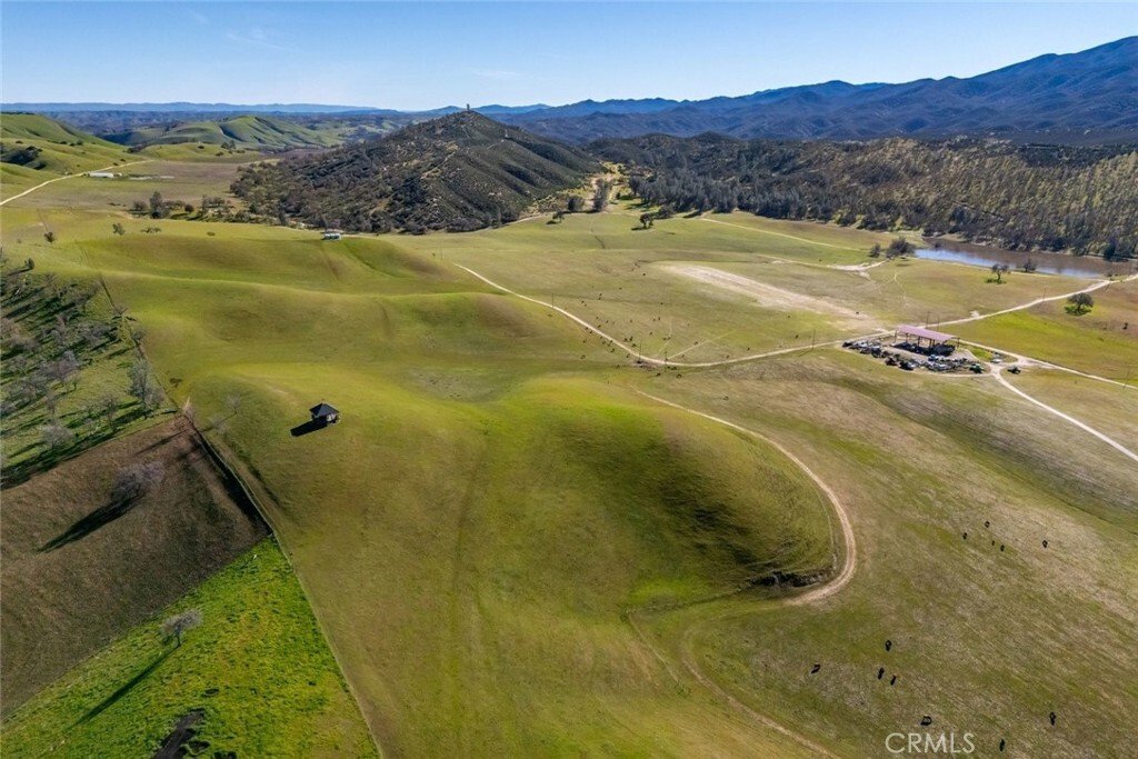 House in Creston, California, United States 3 - 17017940