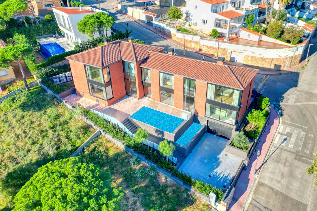 House in Sant Feliu de Guixols, Catalonia, Spain 2 - 14974020