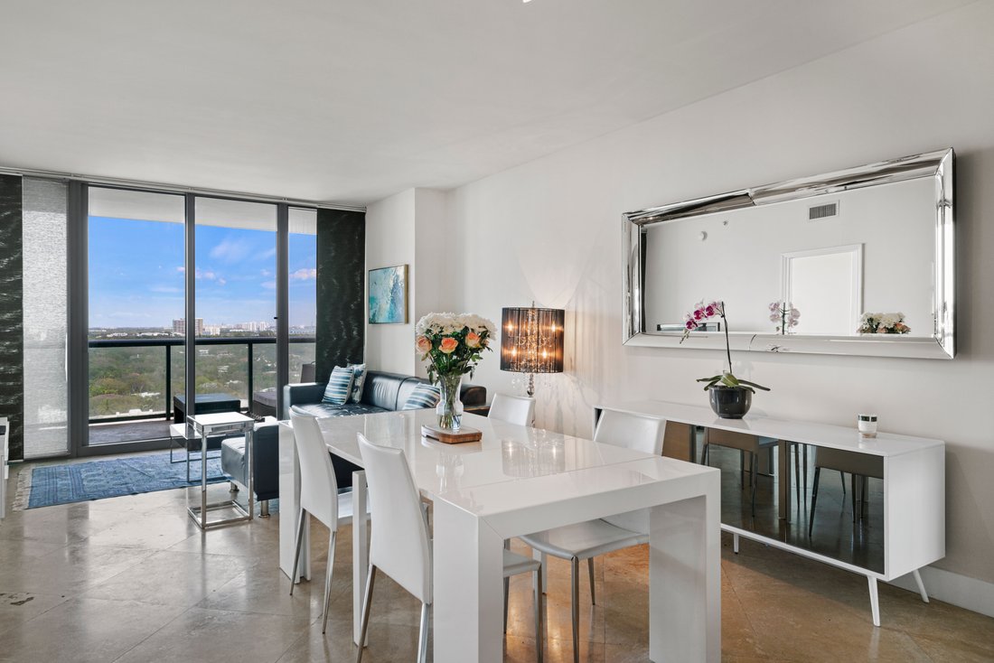 Condo in Miami, Florida, United States 3 - 17017633