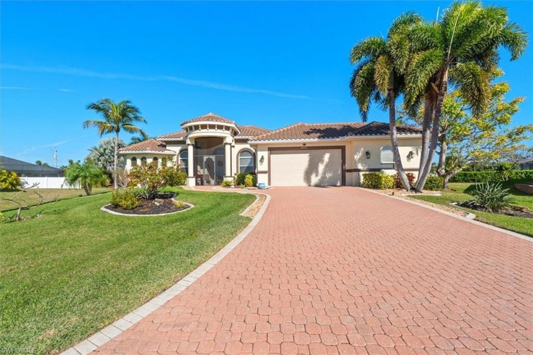 House in Cape Coral, Florida, United States 1 - 17017848