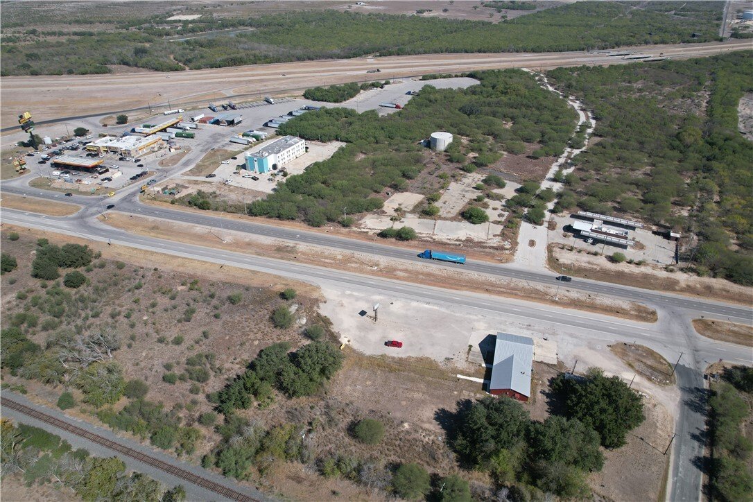 Land in Three Rivers, Texas, United States 5 - 17018029