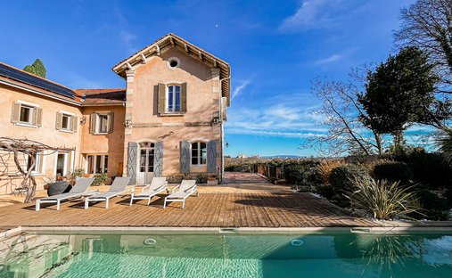 Villa in Bellecroix-Pont d'Avignon, Villeneuve-lès-Avignon, Frankreich 1