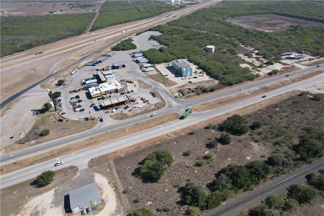 Land in Three Rivers, Texas, United States 4 - 17018029