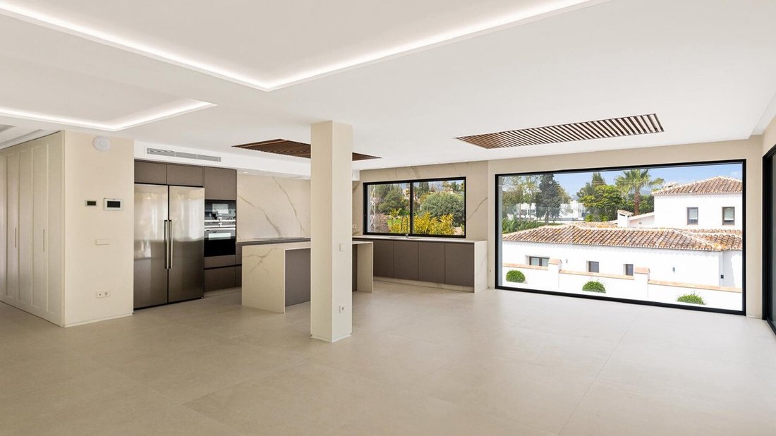Villa in Guadalmina Alta, San Pedro de Alcantara, Spain 5 - 17017799