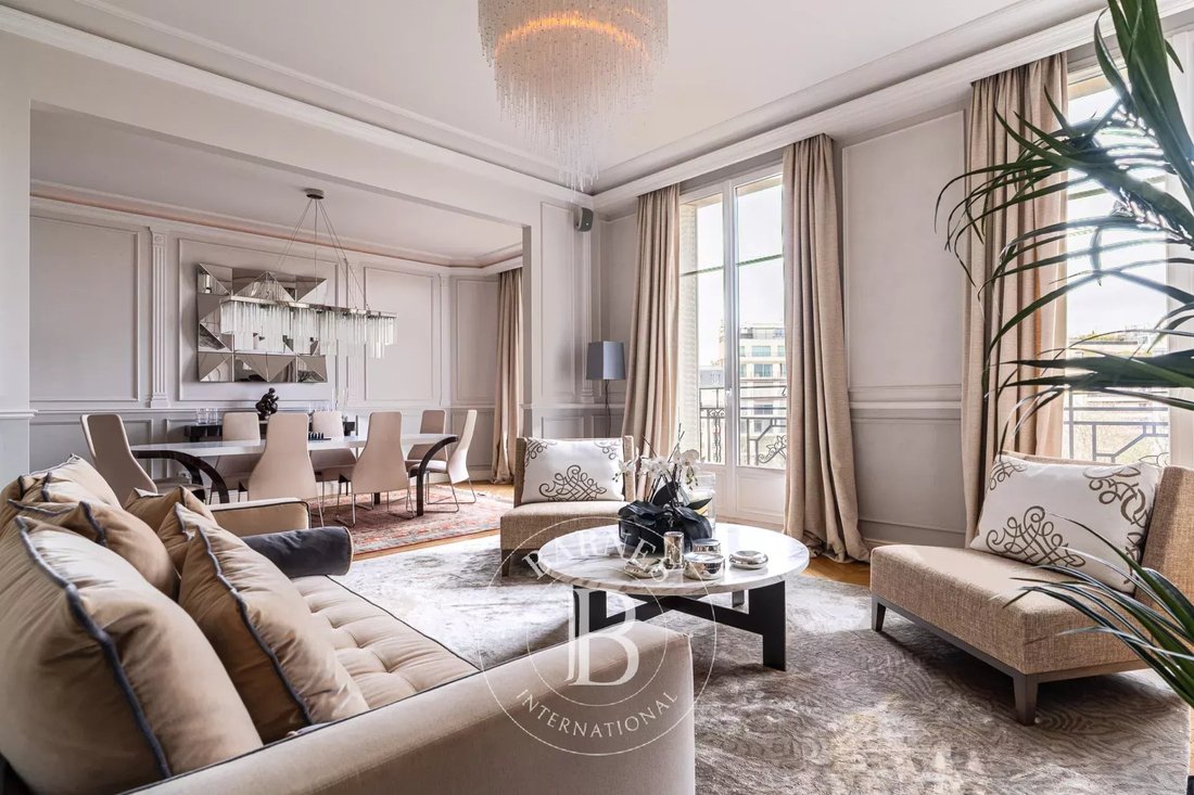 Apartment in Muette Nord, Paris 16e Arrondissement, Paris 1 - 17010439