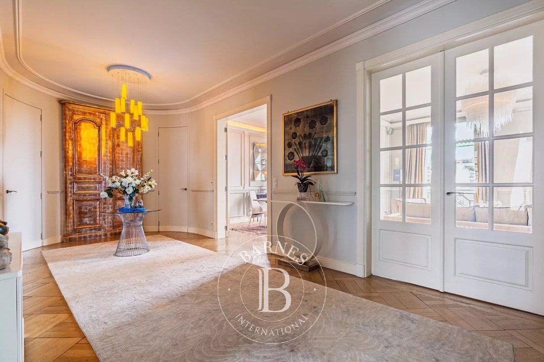 Apartment in Muette Nord, Paris 16e Arrondissement, Paris 3 - 17010439