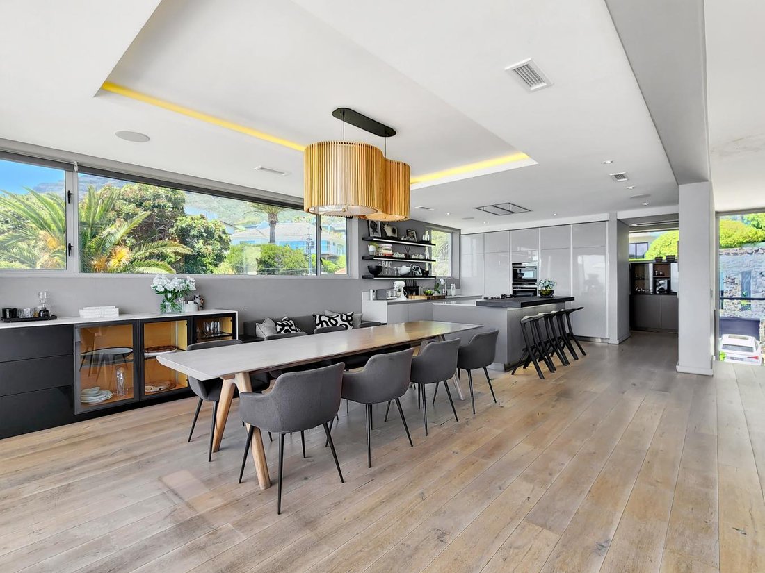 House in Camps Bay, Cape Town, South Africa 3 - 17017876