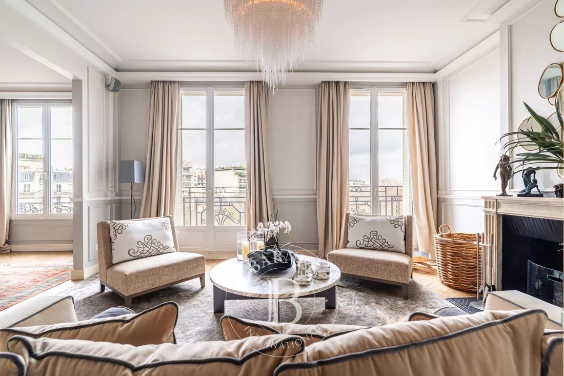 Apartment in Muette Nord, Paris 16e Arrondissement, Paris 5 - 17010439