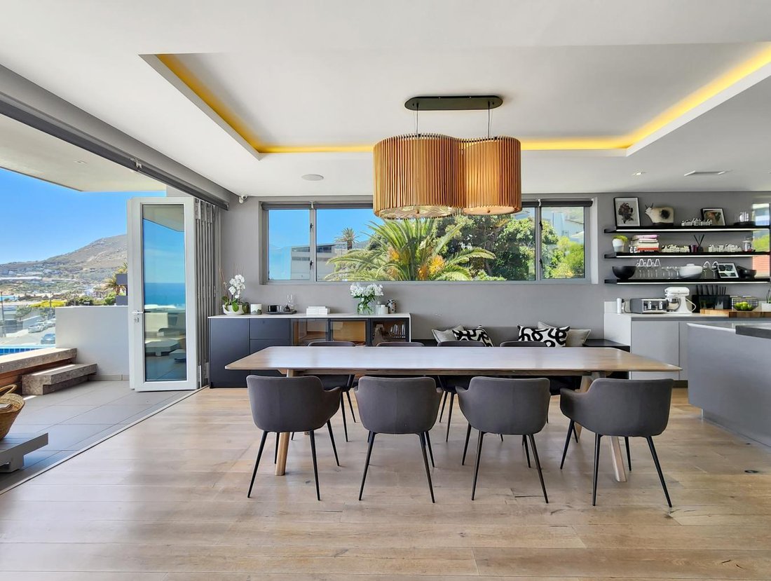 House in Camps Bay, Cape Town, South Africa 2 - 17017876