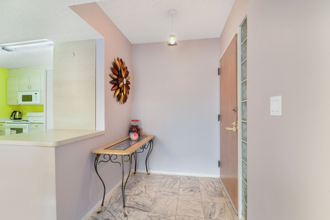 Condo in Bal Harbour, Florida, United States 2 - 17017399