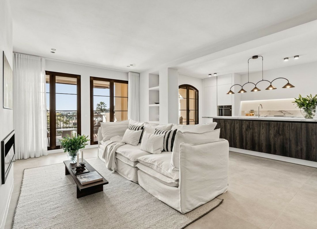 Apartment in Benahavis, Andalusia, Spain 5 - 17017758