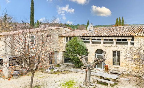 House in Cabrières-d'Avignon, Provence-Alpes-Côte d'Azur, France 1