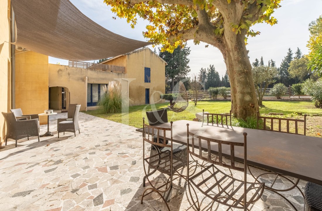 Estate in Saint Jean-Saint Genies, Avignon, France 2 - 17019062
