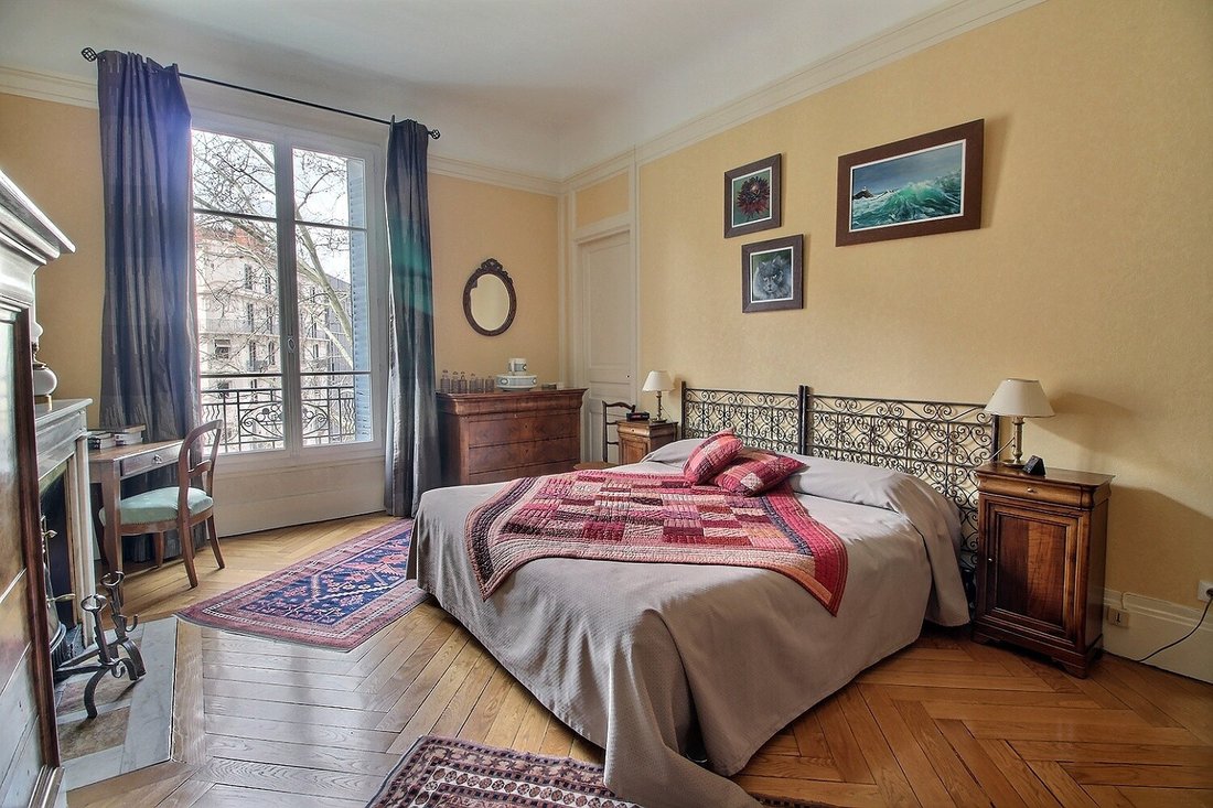 Appartement à Tête d'Or-Foch-Vitton, Lyon 6e Arrondissement, Lyon 3 - 17018420
