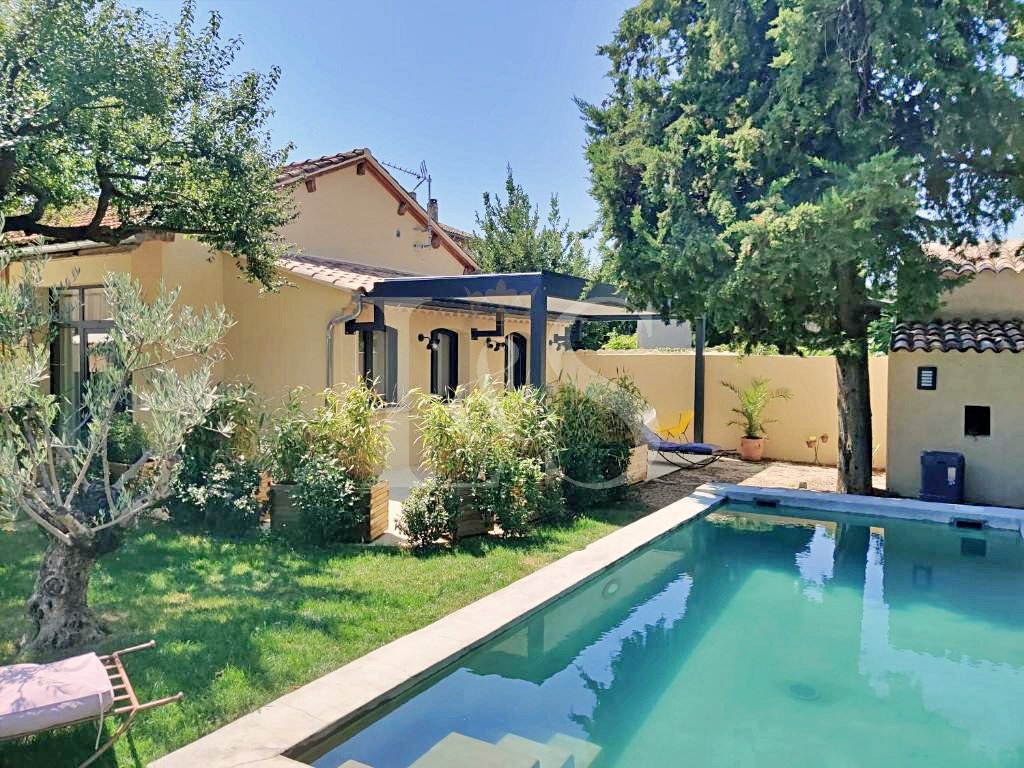 Ouest Sud, Vaison-la-Romaine, France 2 - 17019047