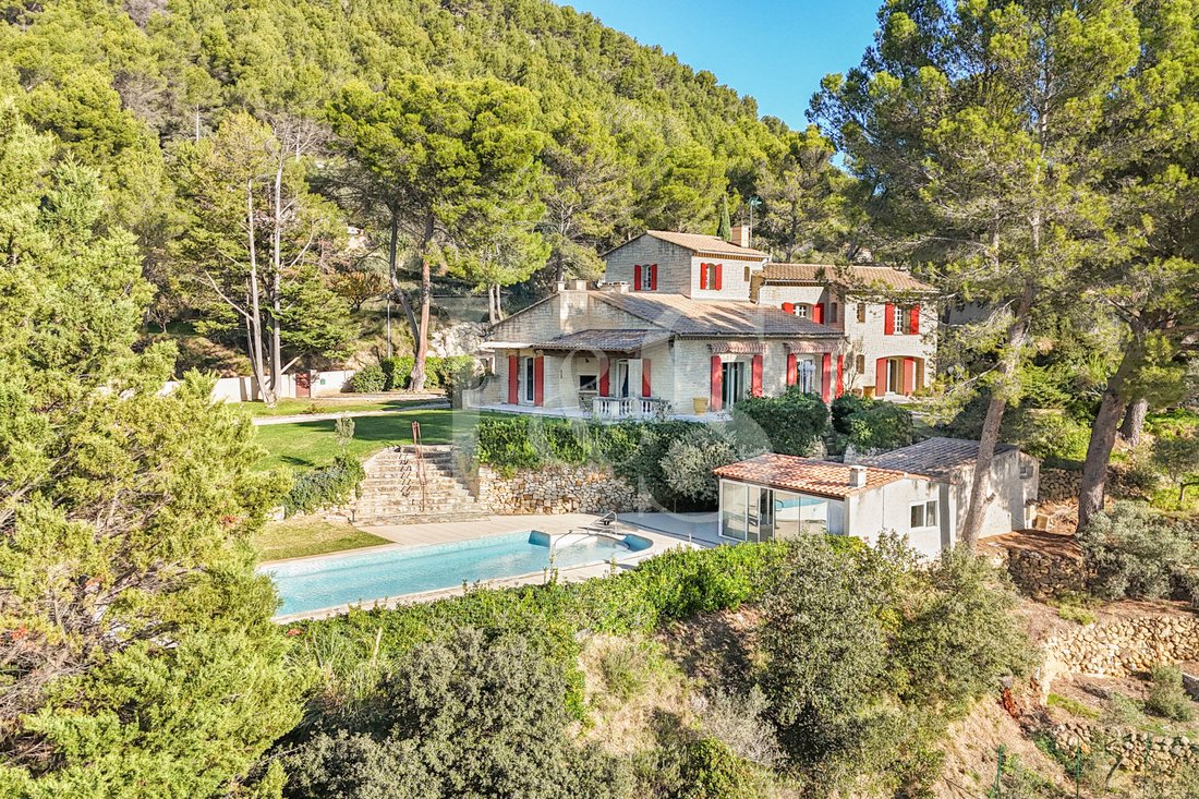 House in Beaumes-de-Venise, Provence-Alpes-Côte d'Azur, France 1 - 17019083