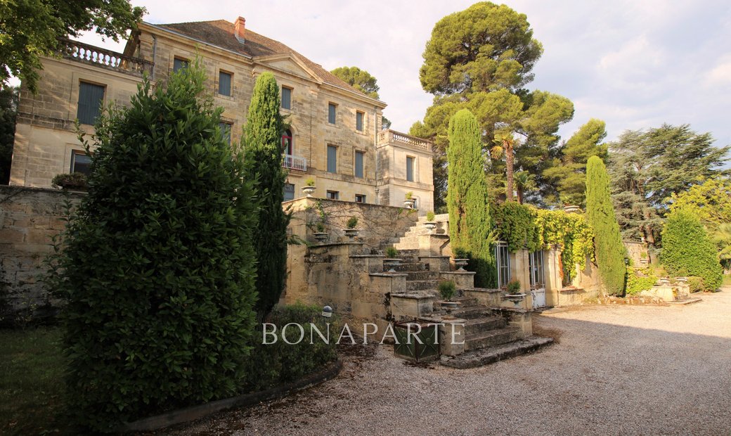 Château Avec Vignoble