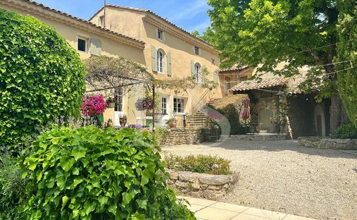 House in Grignan, Auvergne-Rhône-Alpes, France 1