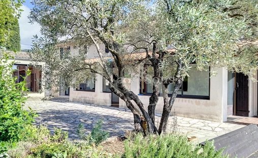 House in Ouest Sud, Vaison-la-Romaine, France 1