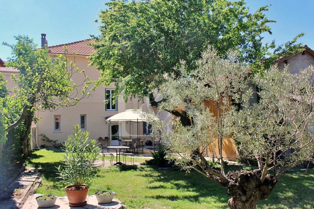 Ouest Sud, Vaison-la-Romaine, France 1 - 17019047