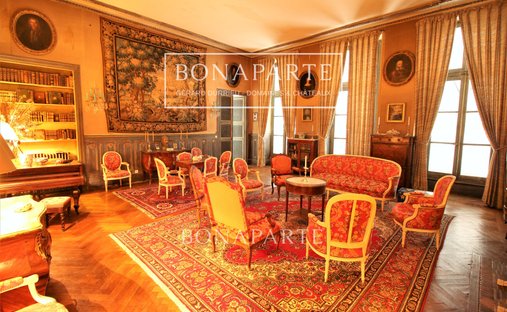 Château 3800 M² Sur Terrain 22ha