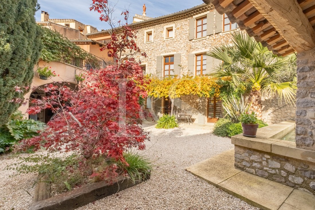 Buis-les-Baronnies, Auvergne-Rhône-Alpes, France 3 - 17019095