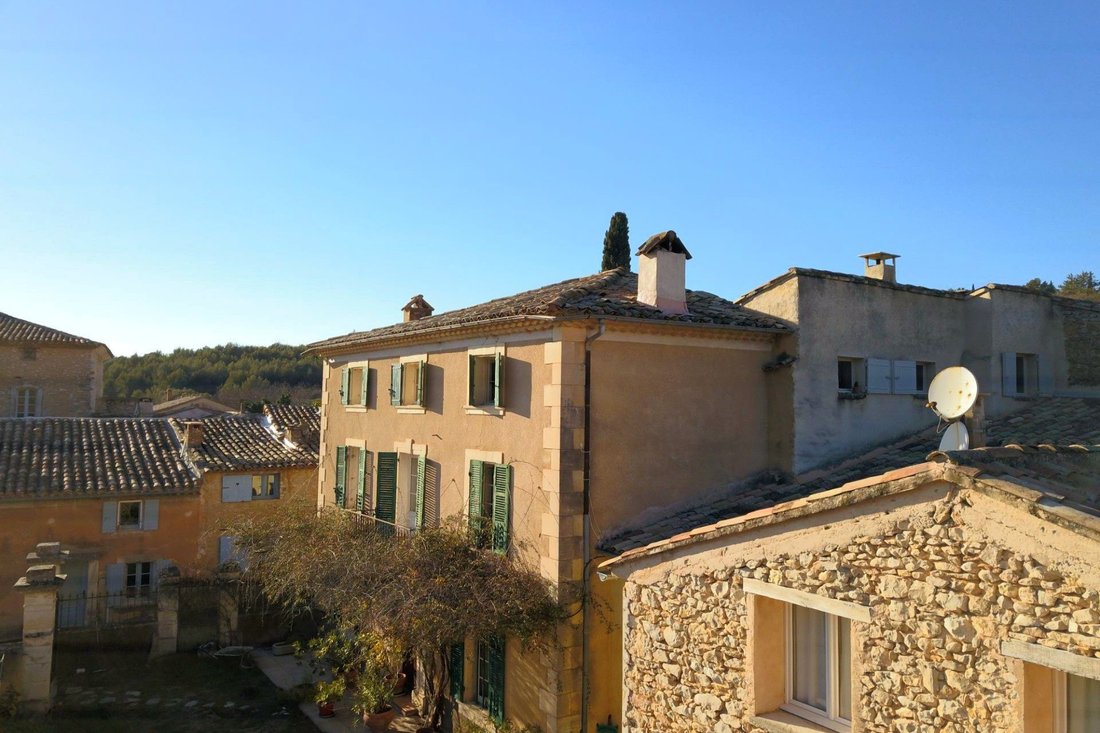 House in Lioux, Provence-Alpes-Côte d'Azur, France 1 - 17018438