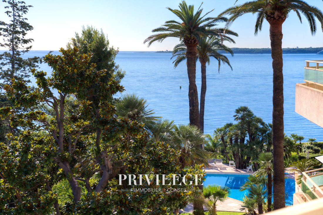 Apartment in Cannes, Provence-Alpes-Côte d'Azur, France 1 - 17018926