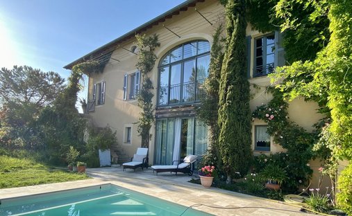 House in Centre Ville, Langon, France 1