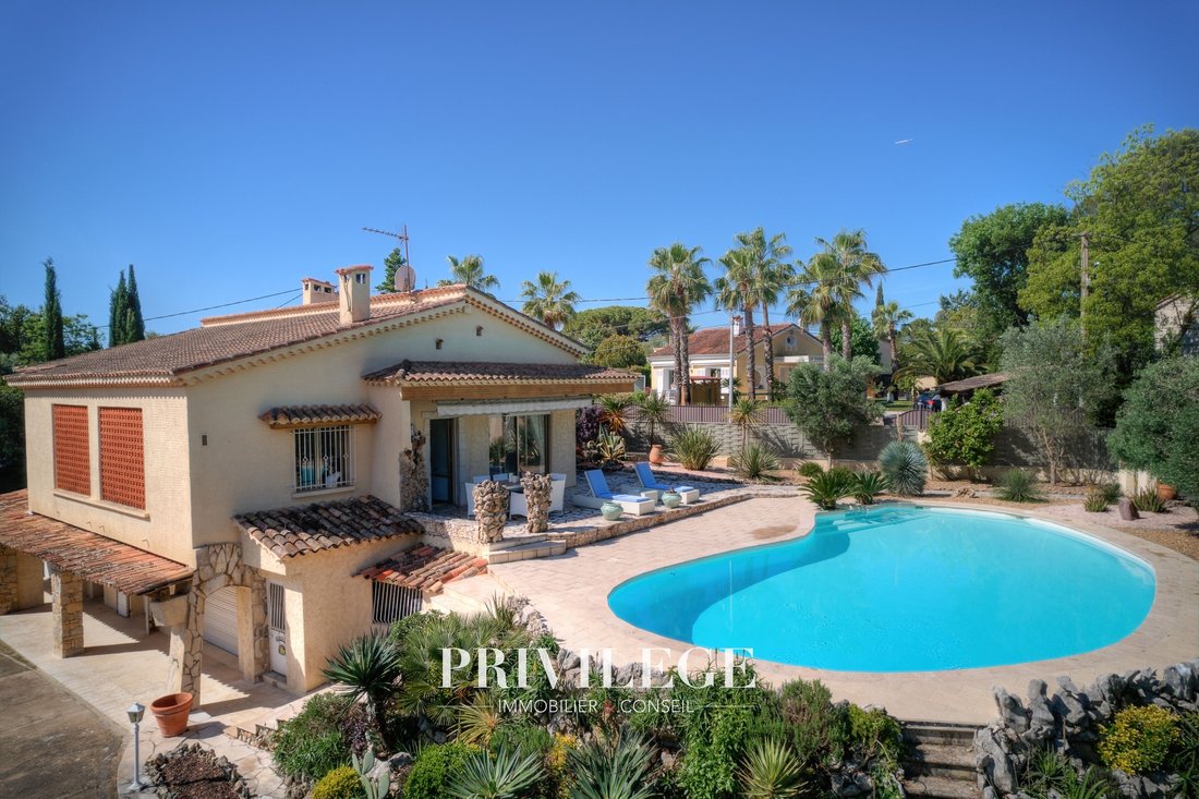 Villa in Mougins, Provence-Alpes-Côte d'Azur, France 5 - 17018841