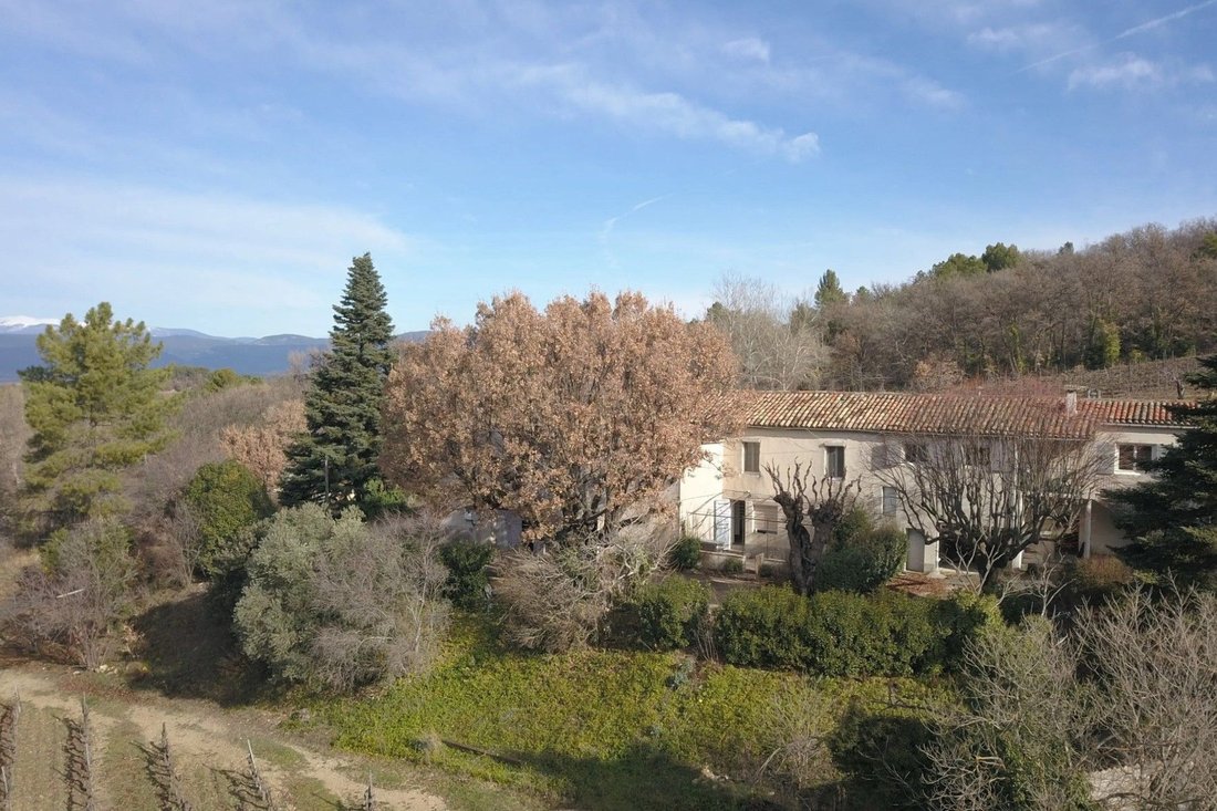 Casa en Bonnieux, Provenza-Alpes-Costa Azul, Francia 1 - 17018600