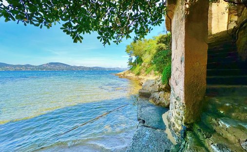 Villa in Gassin, Provence-Alpes-Côte d'Azur, France 1